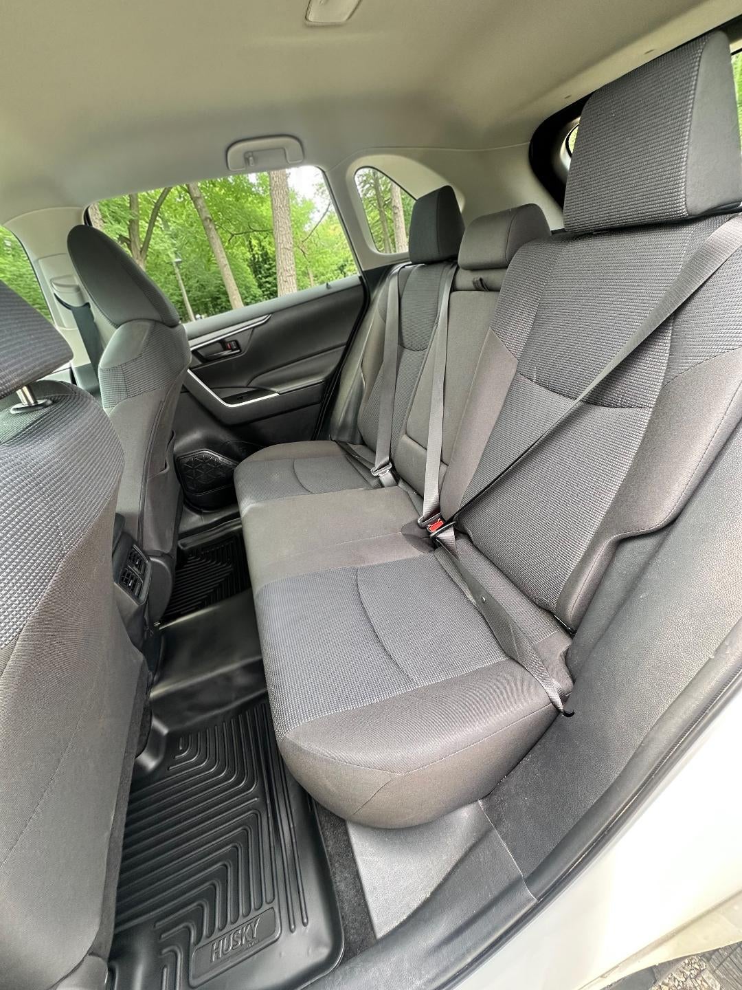 2024 Toyota RAV4 LE - Photo 9